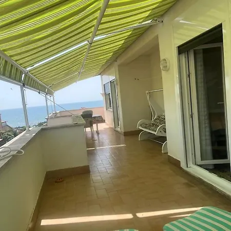 Vista Mare Apartment *